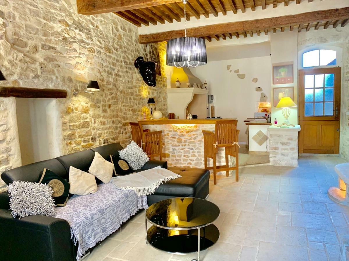 Authentique Bijou Coeur D'Orange A 2 Pas Du Theatre Antique! Villa Luaran gambar