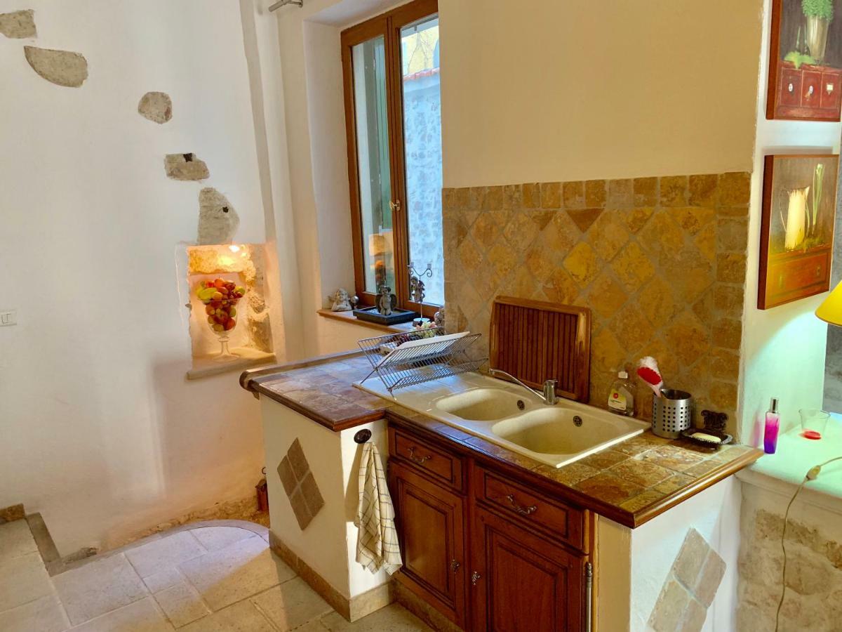 Authentique Bijou Coeur D'Orange A 2 Pas Du Theatre Antique! Villa Luaran gambar