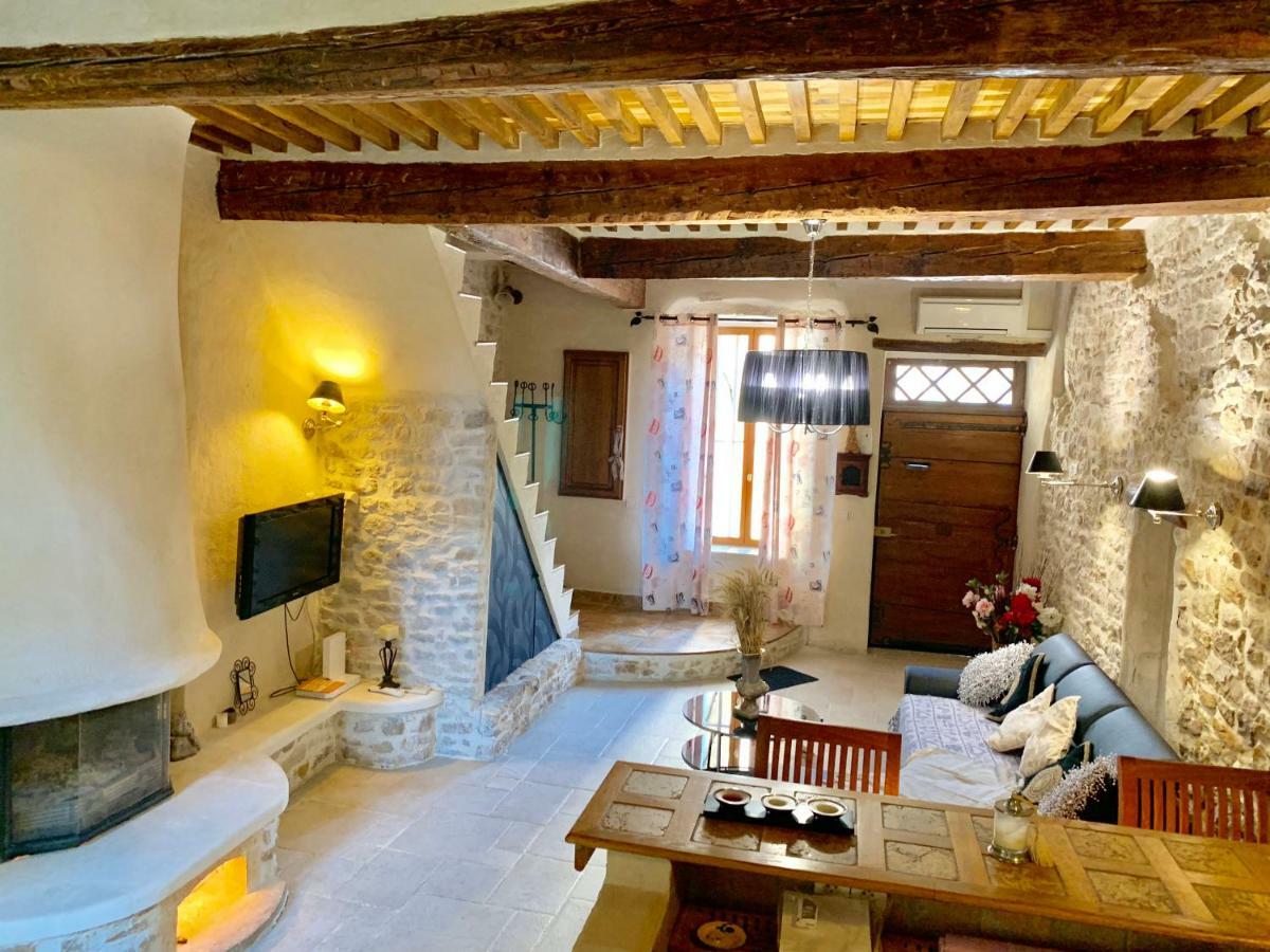 Authentique Bijou Coeur D'Orange A 2 Pas Du Theatre Antique! Villa Luaran gambar