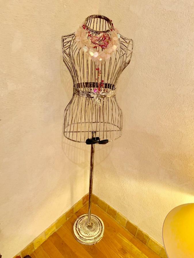 Authentique Bijou Coeur D'Orange A 2 Pas Du Theatre Antique! Villa Luaran gambar