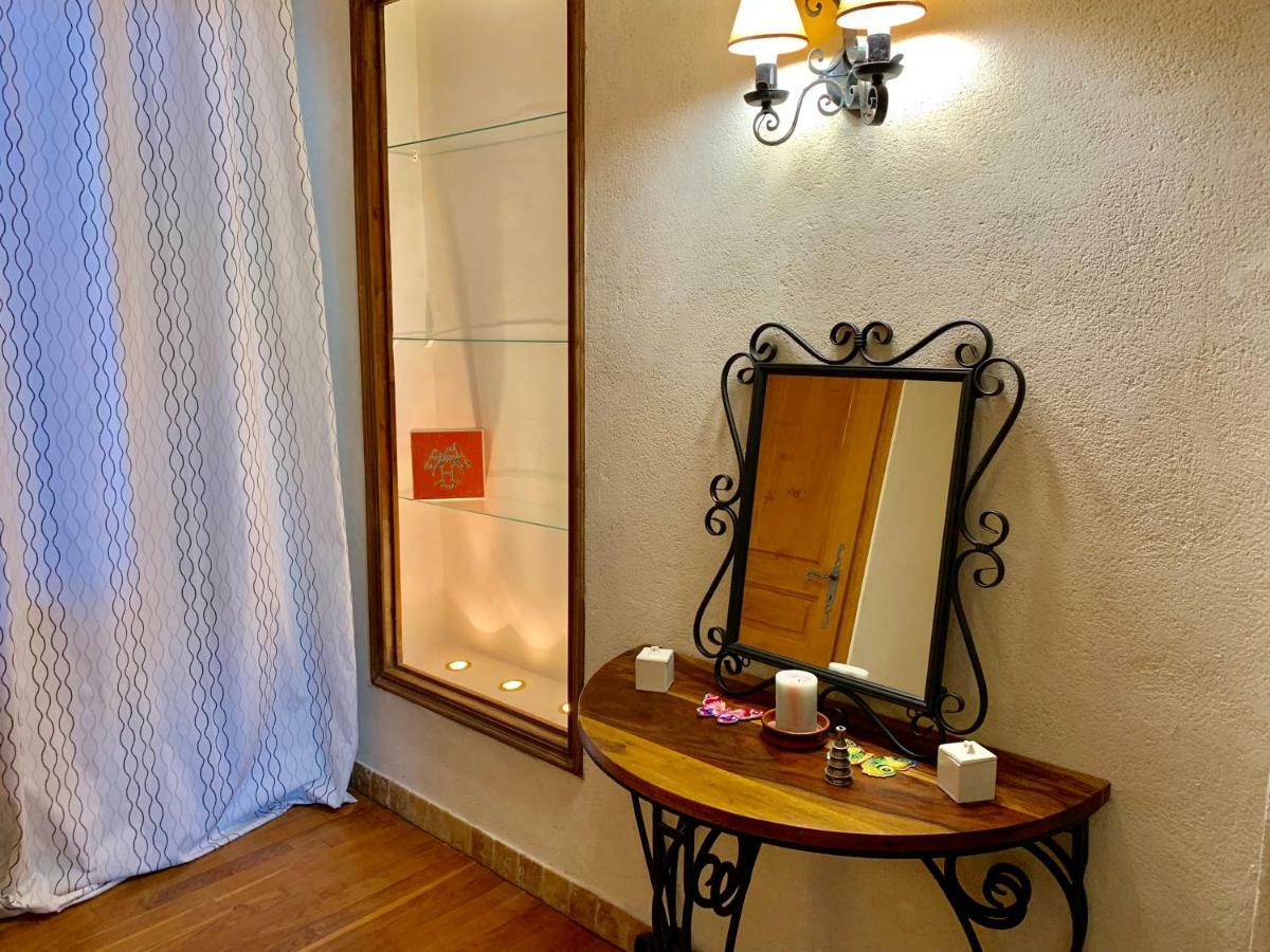 Authentique Bijou Coeur D'Orange A 2 Pas Du Theatre Antique! Villa Luaran gambar