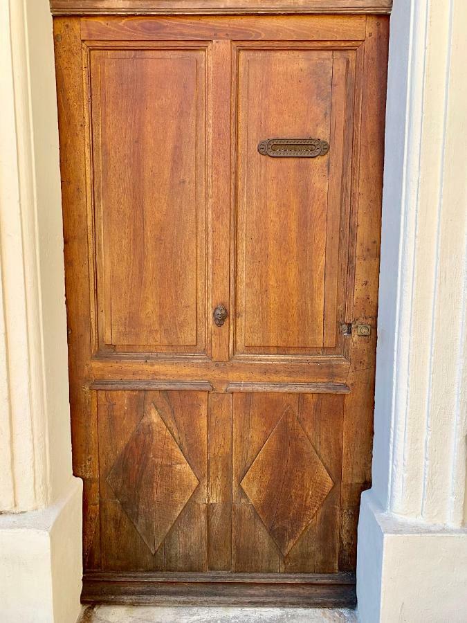 Authentique Bijou Coeur D'Orange A 2 Pas Du Theatre Antique! Villa Luaran gambar